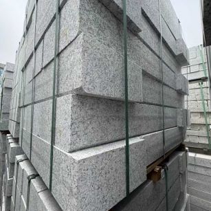 龙岩芝麻白路牙石 马路牙子