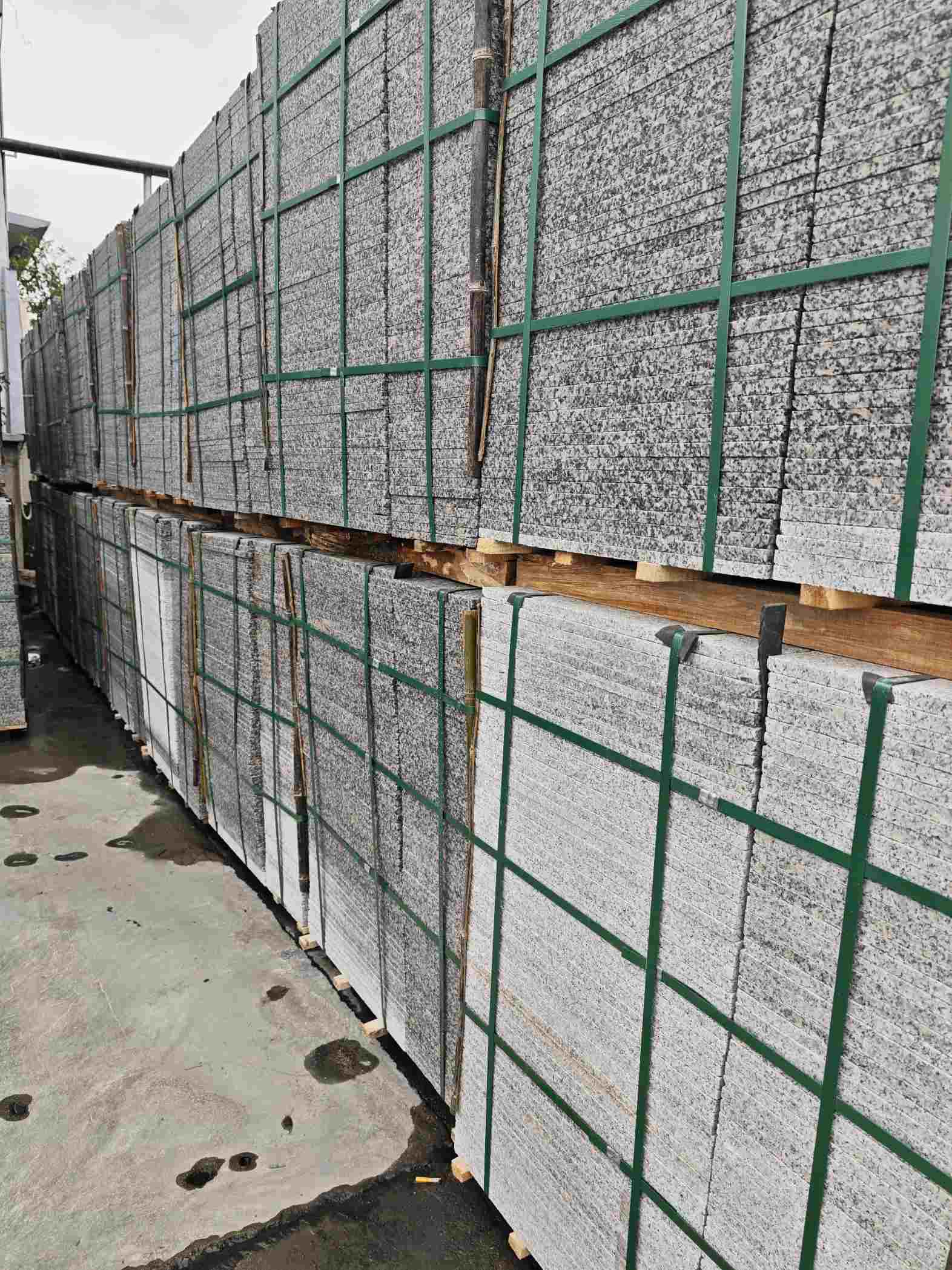 龙岩芙蓉白地铺石，石材地铺石