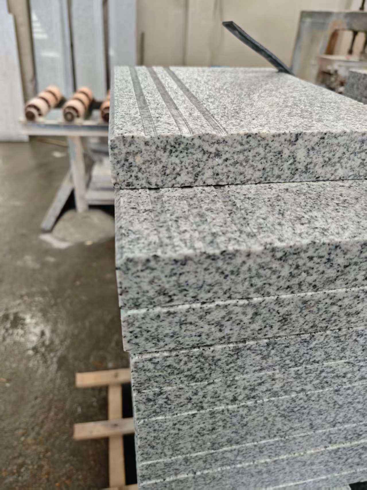 龙岩芝麻白楼梯踏步